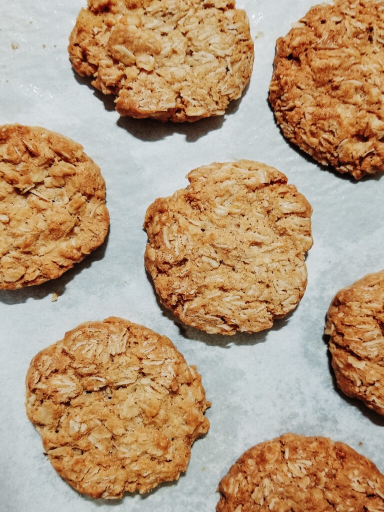 grandma's oatmeal crisp cookies from /r/old_recipes