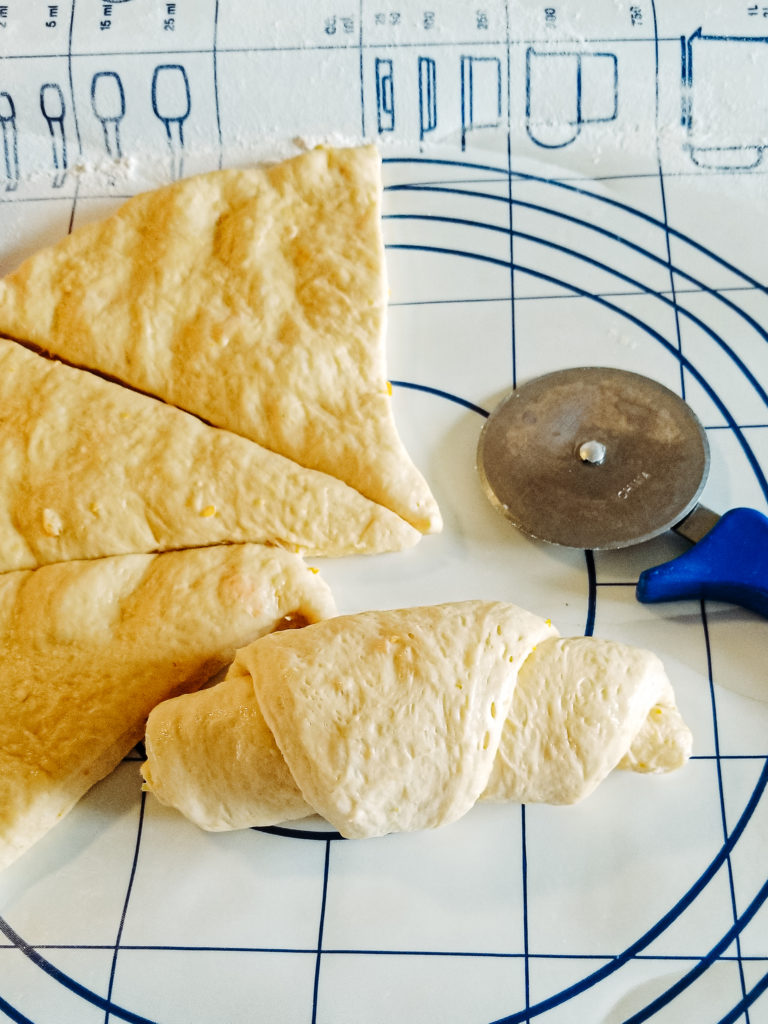 shaping paska bread dough