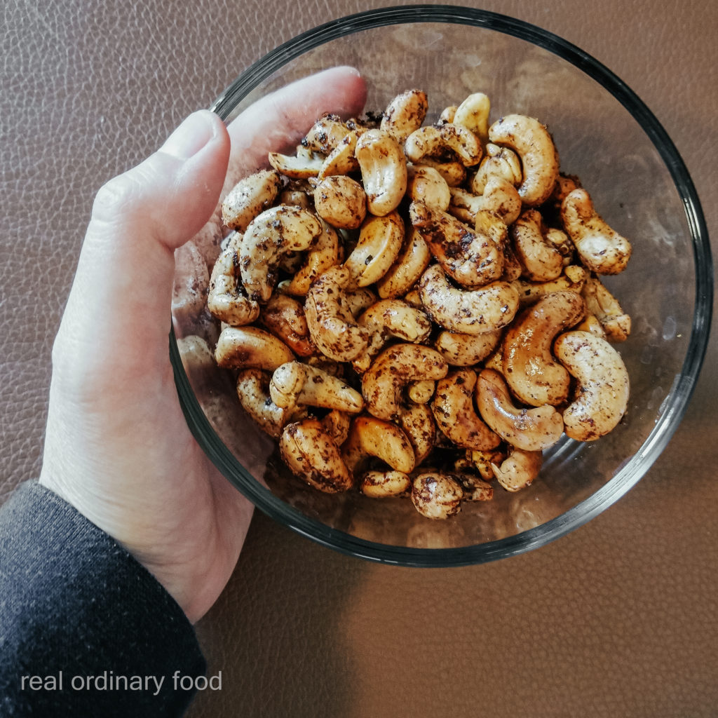 homemade roasted cashews