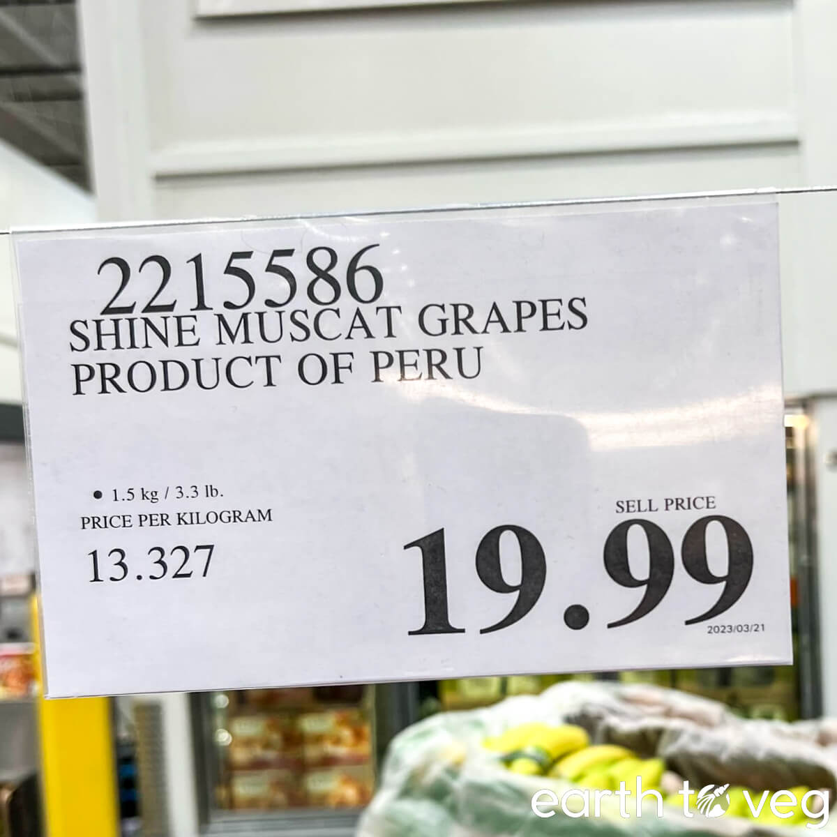 Costco signage for shine muscat grapes from Peru.
