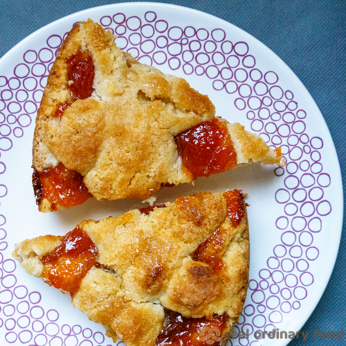 apricot jam perok cake