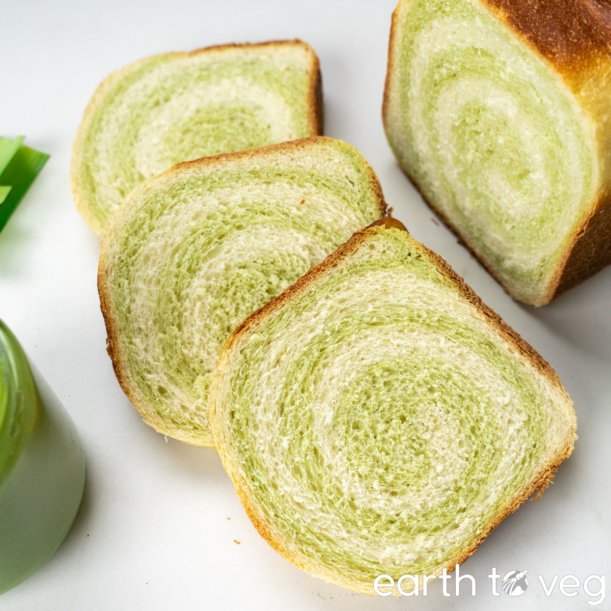 pandan swirl coconut bread